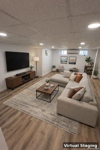 35 Hicks Avenue, Syosset, NY 11791