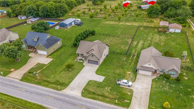 1572 Walnut Grove Road, Pauline, SC 29374