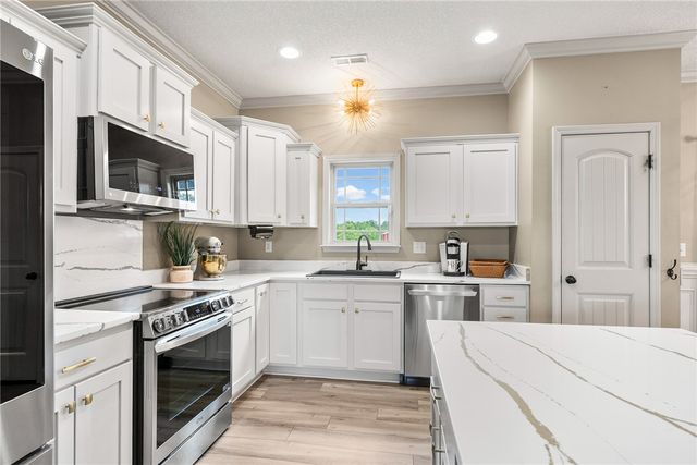 1572 Walnut Grove Road, Pauline, SC 29374