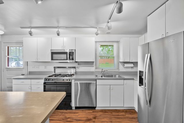 19031 Baker Avenue, Country Club Hills, IL 60478