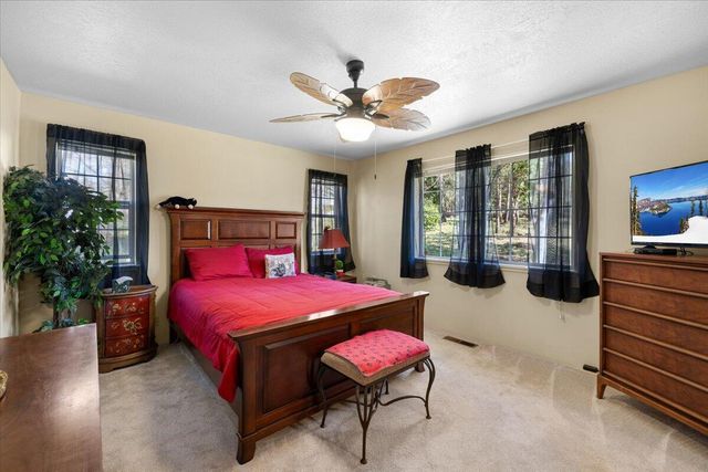 650 Board Shanty Creek Road, Grants Pass, OR 97527