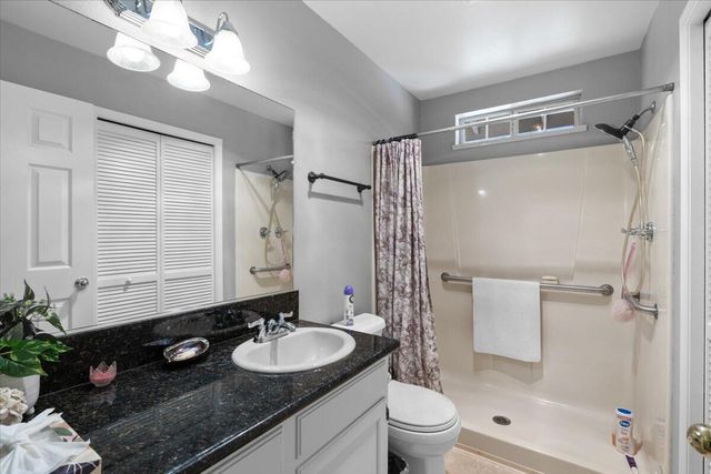 650 Board Shanty Creek Road, Grants Pass, OR 97527