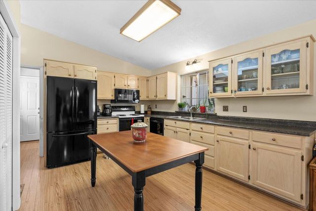 650 Board Shanty Creek Road, Grants Pass, OR 97527