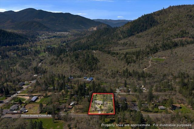 650 Board Shanty Creek Road, Grants Pass, OR 97527