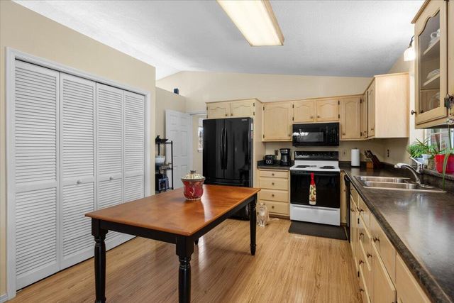 650 Board Shanty Creek Road, Grants Pass, OR 97527