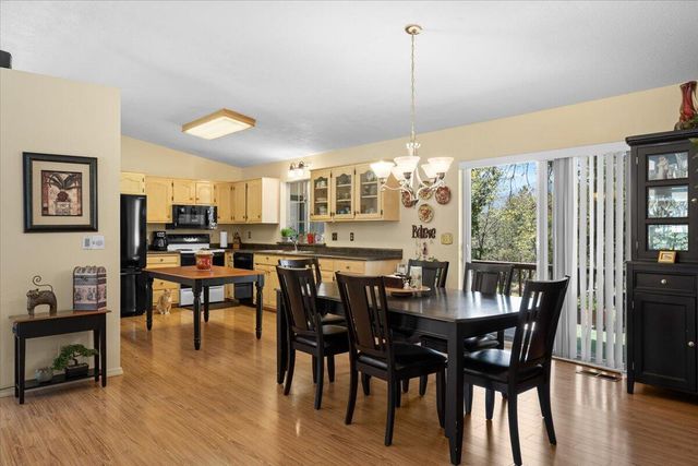 650 Board Shanty Creek Road, Grants Pass, OR 97527