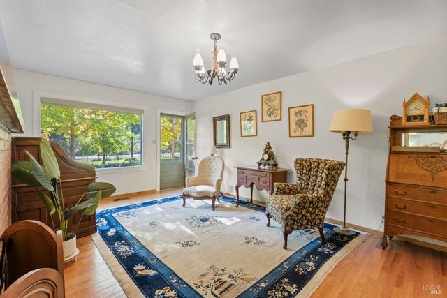 7420 Eastside Potter Valley Rd, Ukiah, CA 95482