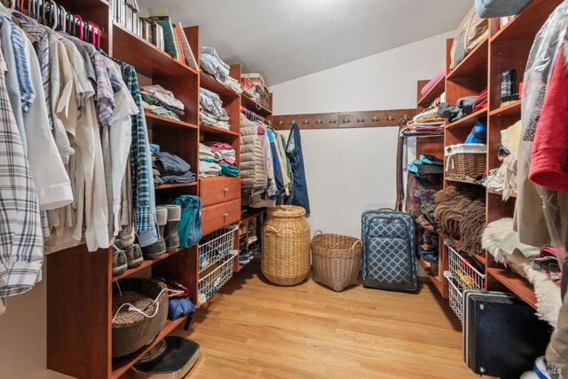 7420 Eastside Potter Valley Rd, Ukiah, CA 95482