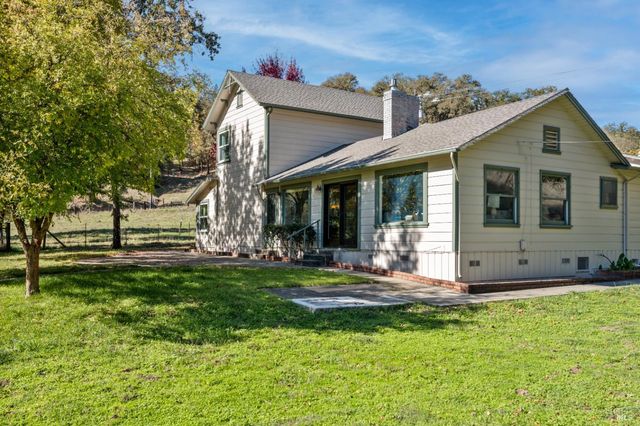 7420 Eastside Potter Valley Rd, Ukiah, CA 95482