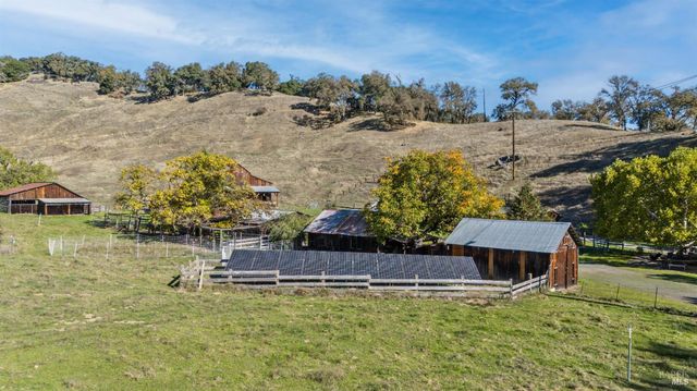 7420 Eastside Potter Valley Rd, Ukiah, CA 95482