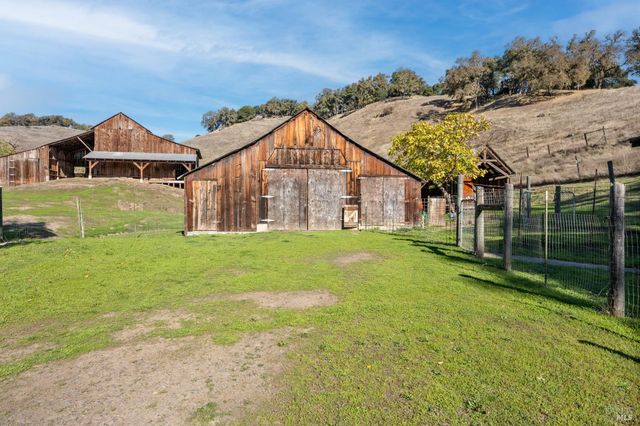 7420 Eastside Potter Valley Rd, Ukiah, CA 95482