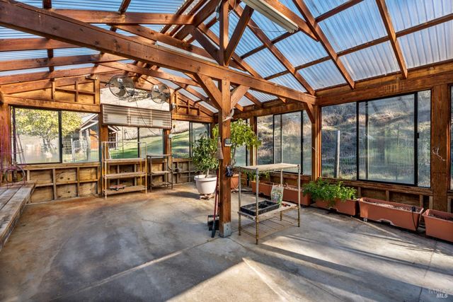 7420 Eastside Potter Valley Rd, Ukiah, CA 95482