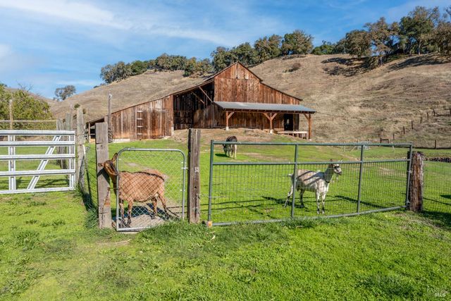7420 Eastside Potter Valley Rd, Ukiah, CA 95482