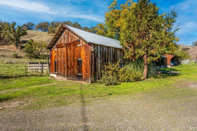 7420 Eastside Potter Valley Rd, Ukiah, CA 95482