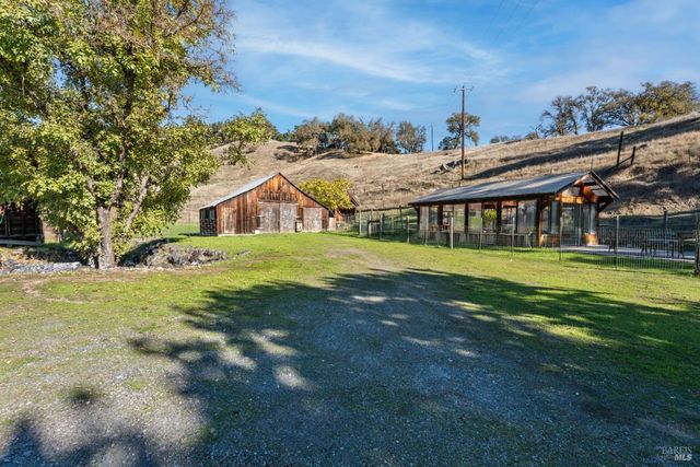 7420 Eastside Potter Valley Rd, Ukiah, CA 95482