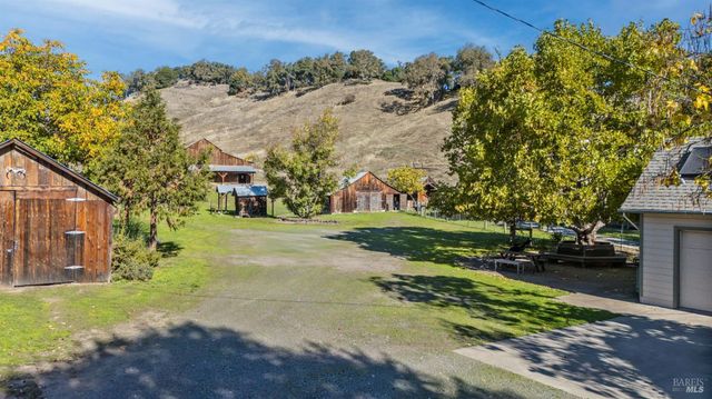 7420 Eastside Potter Valley Rd, Ukiah, CA 95482