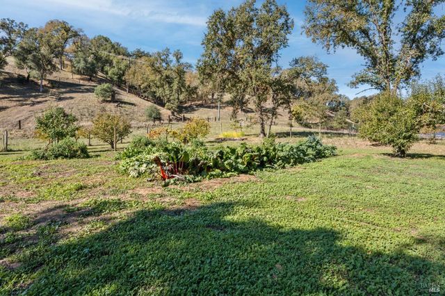 7420 Eastside Potter Valley Rd, Ukiah, CA 95482
