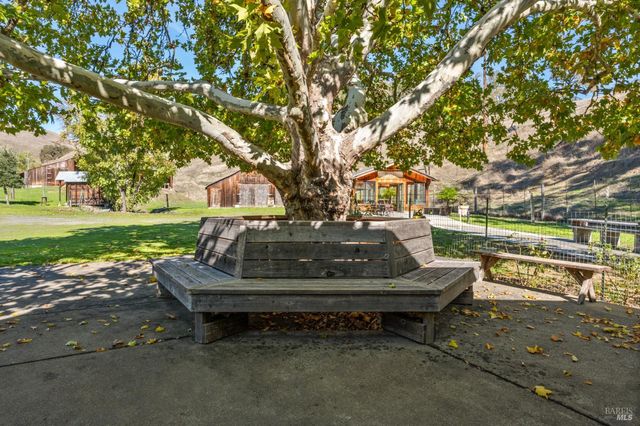 7420 Eastside Potter Valley Rd, Ukiah, CA 95482