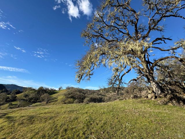 7420 Eastside Potter Valley Rd, Ukiah, CA 95482