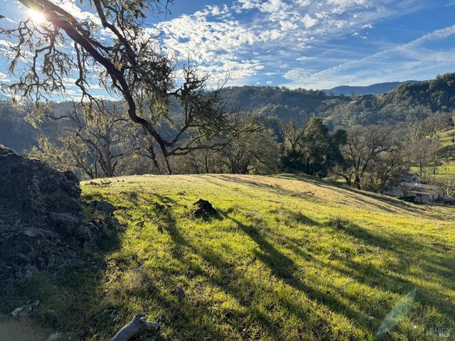7420 Eastside Potter Valley Rd, Ukiah, CA 95482