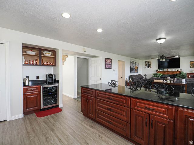 1833 N 350 E, Centerville, UT 84014