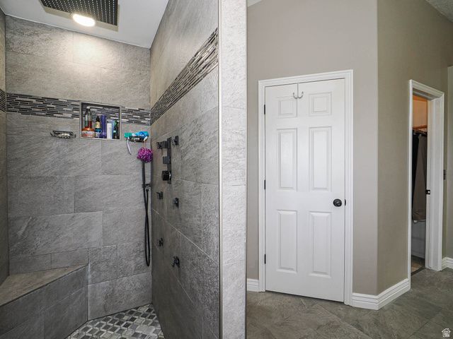 1833 N 350 E, Centerville, UT 84014