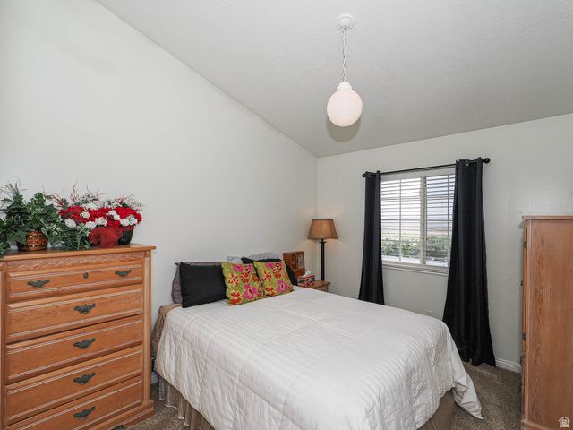 1833 N 350 E, Centerville, UT 84014