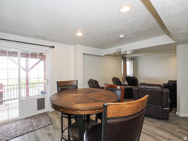 1833 N 350 E, Centerville, UT 84014