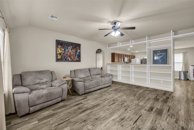 20676 E 34th Street S, Broken Arrow, OK 74014