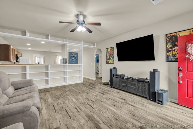 20676 E 34th Street S, Broken Arrow, OK 74014