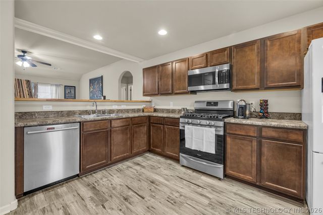 20676 E 34th Street S, Broken Arrow, OK 74014