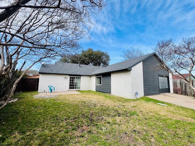 1608 Hutchinson Street, Mesquite, TX 75150