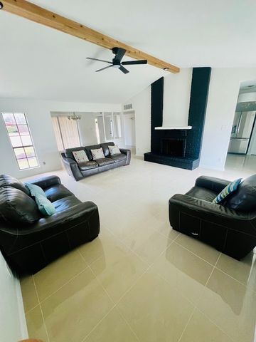 1608 Hutchinson Street, Mesquite, TX 75150