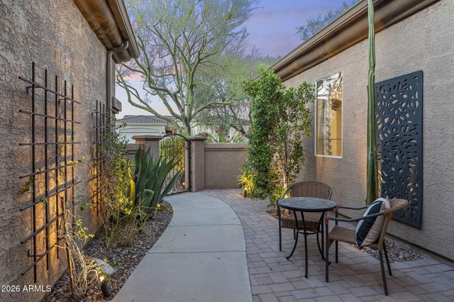 7745 E Via Montoya Street, Scottsdale, AZ 85255