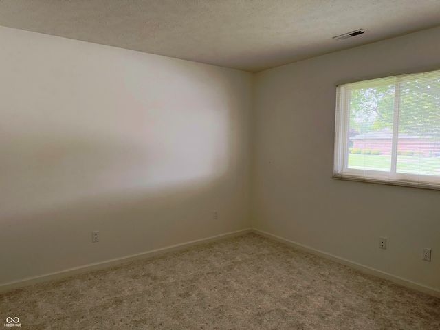 209 E 48th Street, Anderson, IN 46013