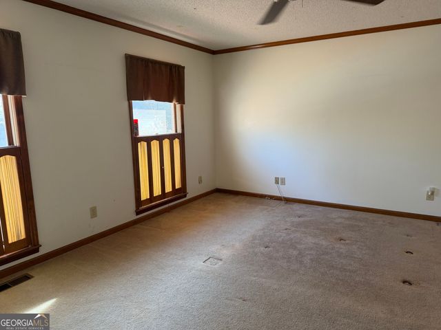 206 Ridge Circle, Dublin, GA 31021