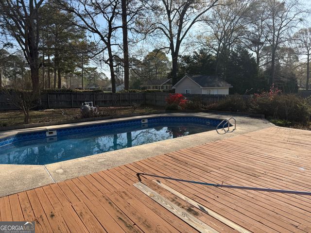 206 Ridge Circle, Dublin, GA 31021