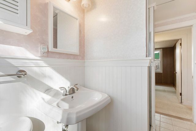 6 Stanley Pl, Barnstable, MA 02601