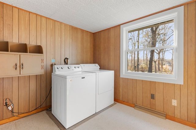 6 Stanley Pl, Barnstable, MA 02601