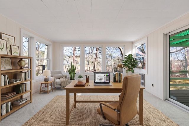 6 Stanley Pl, Barnstable, MA 02601
