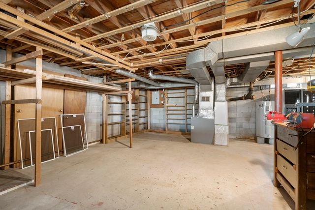 6 Stanley Pl, Barnstable, MA 02601