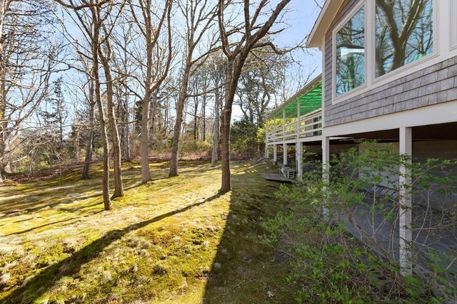 6 Stanley Pl, Barnstable, MA 02601