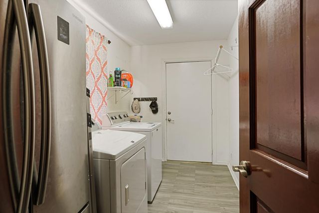 2442 Huckleberry Ln, Valley Springs, CA 95252