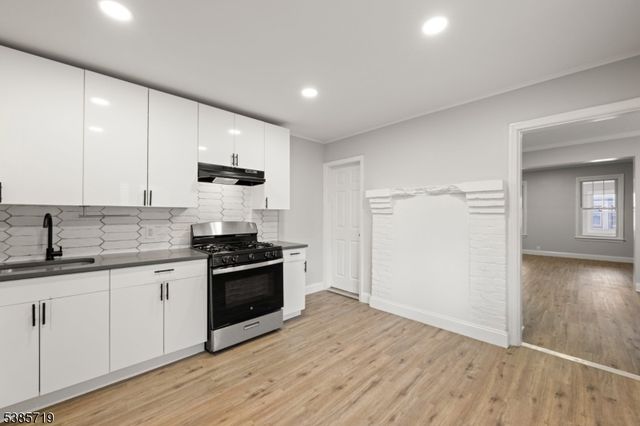 13 Orange Pl, Irvington Twp., NJ 07111