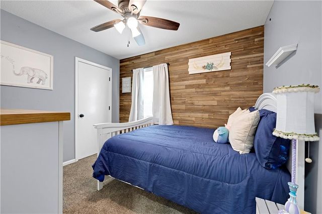 724 Valerie Lane, Gardner, KS 66030