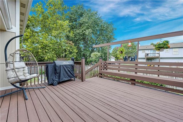 724 Valerie Lane, Gardner, KS 66030