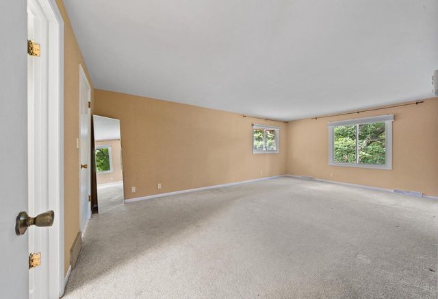 W3490 Oakwood DRIVE, Lake Geneva, WI 53147