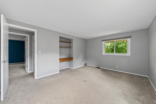 W3490 Oakwood DRIVE, Lake Geneva, WI 53147