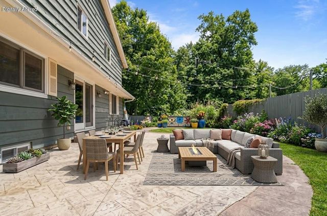 W3490 Oakwood DRIVE, Lake Geneva, WI 53147