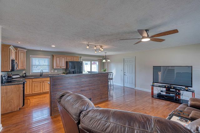 7215 E Powell Avenue, Evansville, IN 47715